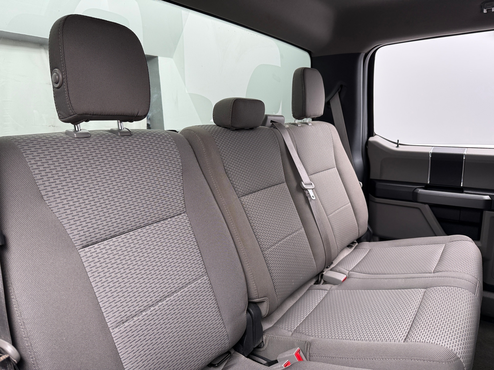 Thumbnail: 2018 Ford Econoline - 6