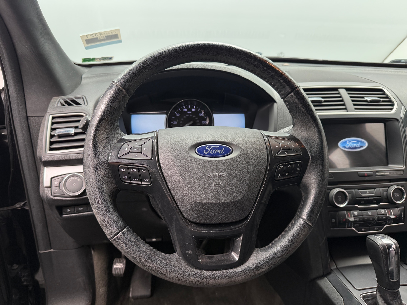 Thumbnail: 2017 Ford Explorer - 4