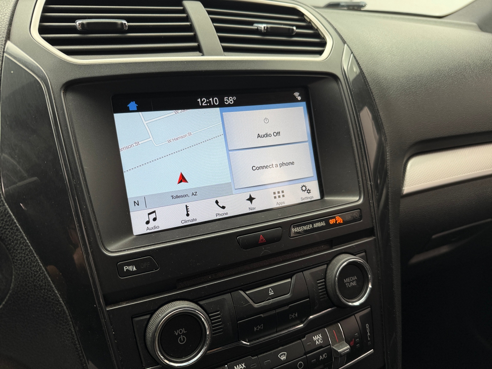 Thumbnail: 2017 Ford Explorer - 3