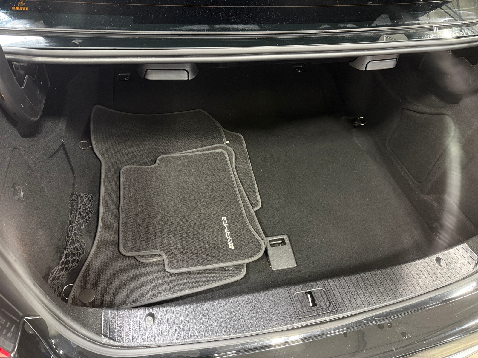 Thumbnail: 2016 Mercedes-Benz E-Class - 6