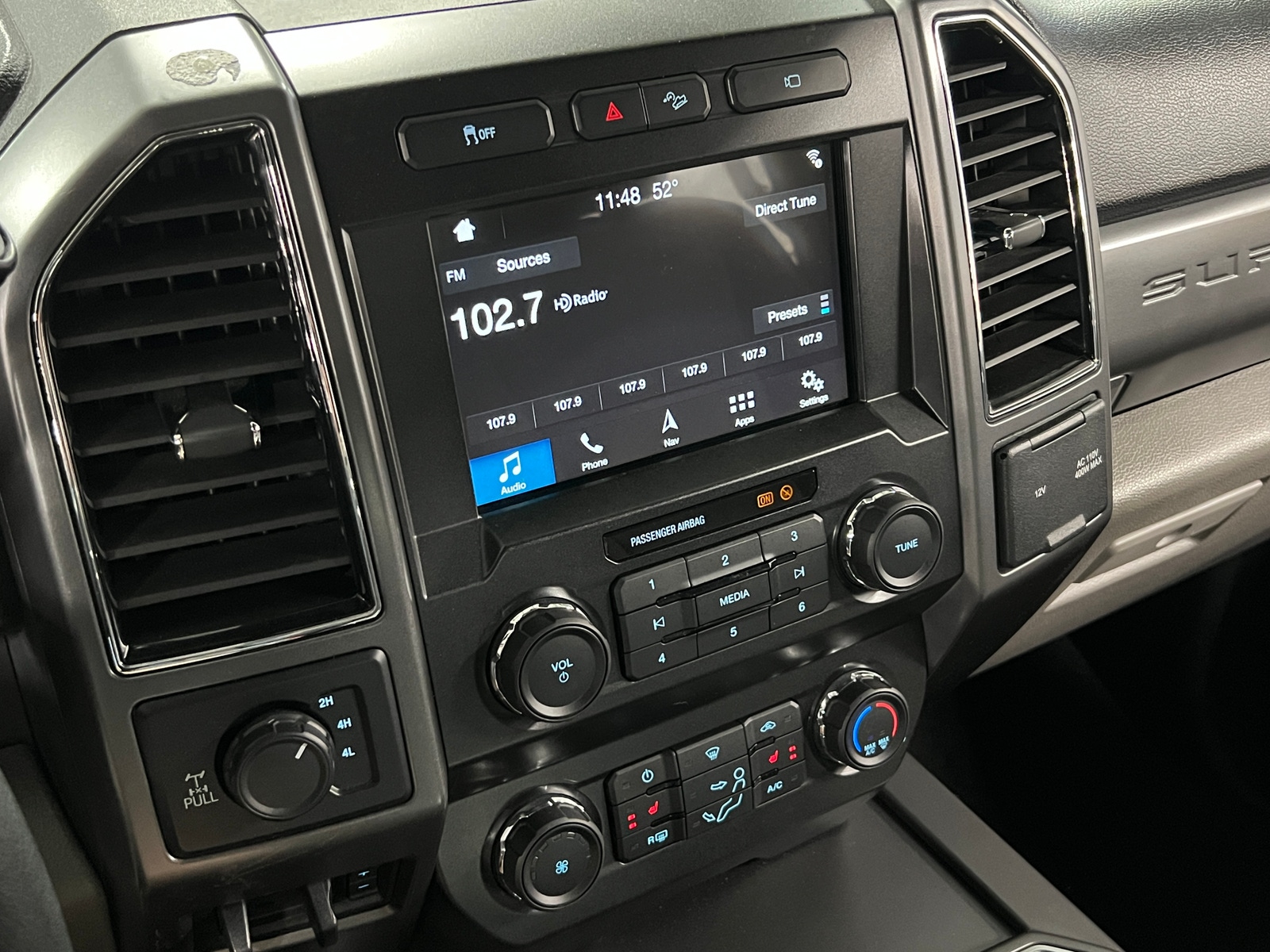 Thumbnail: 2019 Ford Econoline - 4