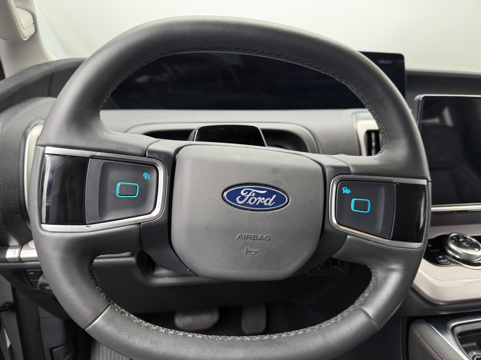 Thumbnail: 2025 Ford Expedition - 4