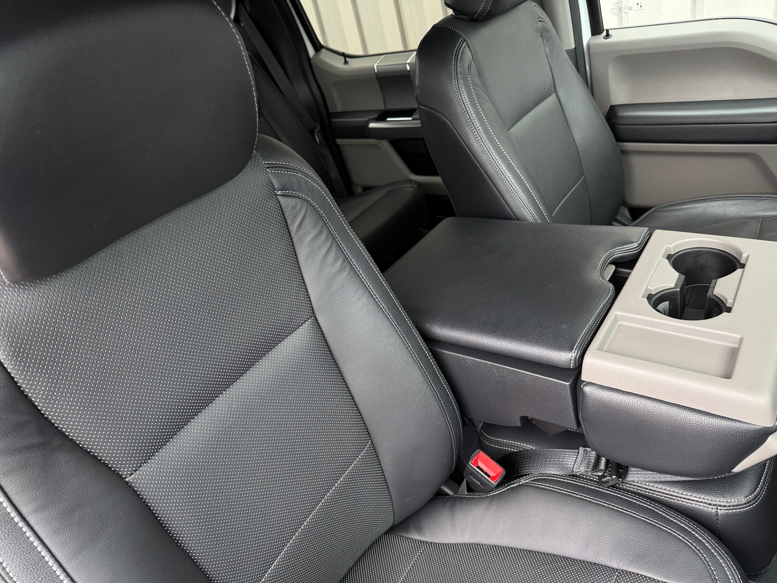 Thumbnail: 2022 Ford Econoline - 2