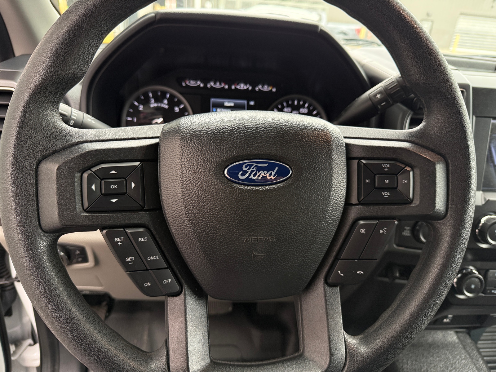 Thumbnail: 2022 Ford Econoline - 5