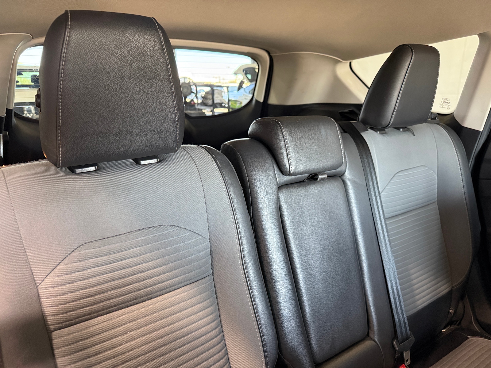 Thumbnail: 2019 Ford Escape - 6