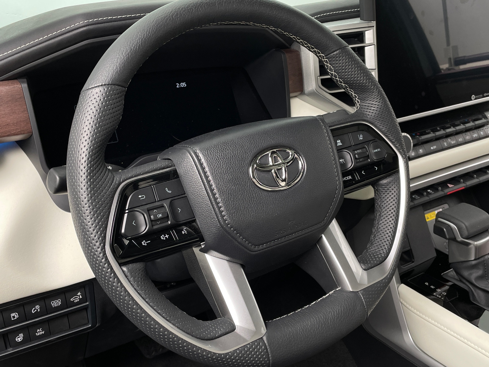 Thumbnail: 2022 Toyota Tundra - 4