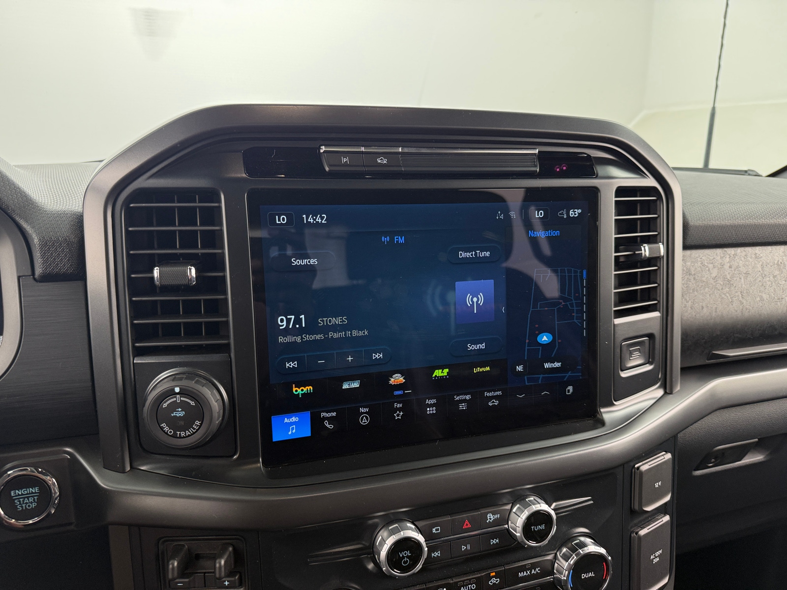 Thumbnail: 2025 Ford Econoline - 4