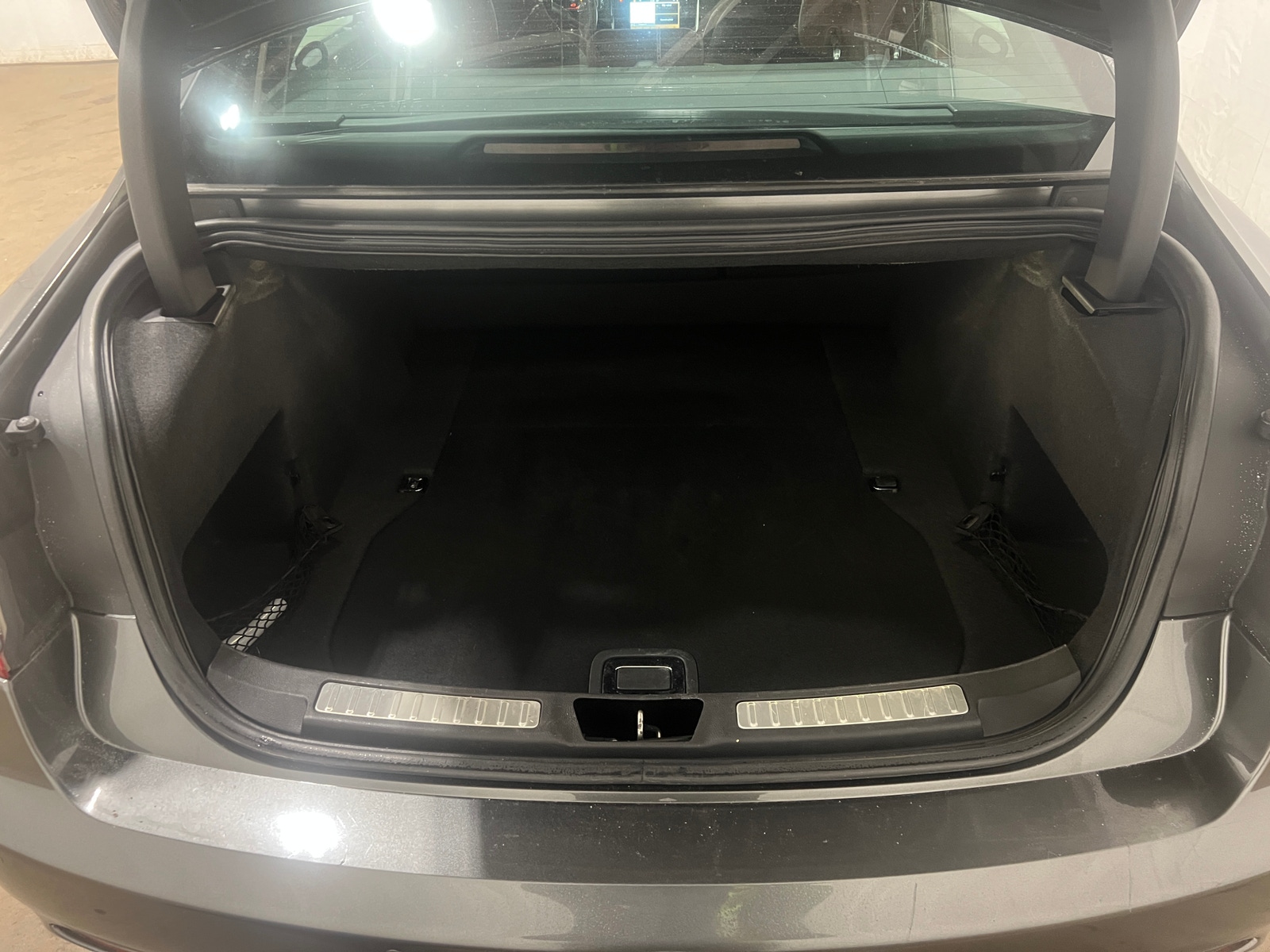 Thumbnail: 2017 Lincoln Continental - 6