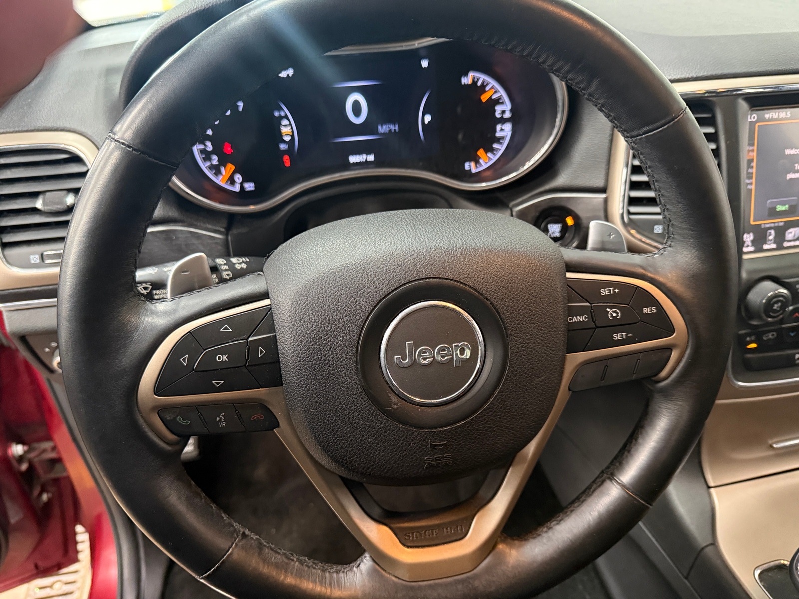 Thumbnail: 2015 Jeep Grand Cherokee - 4