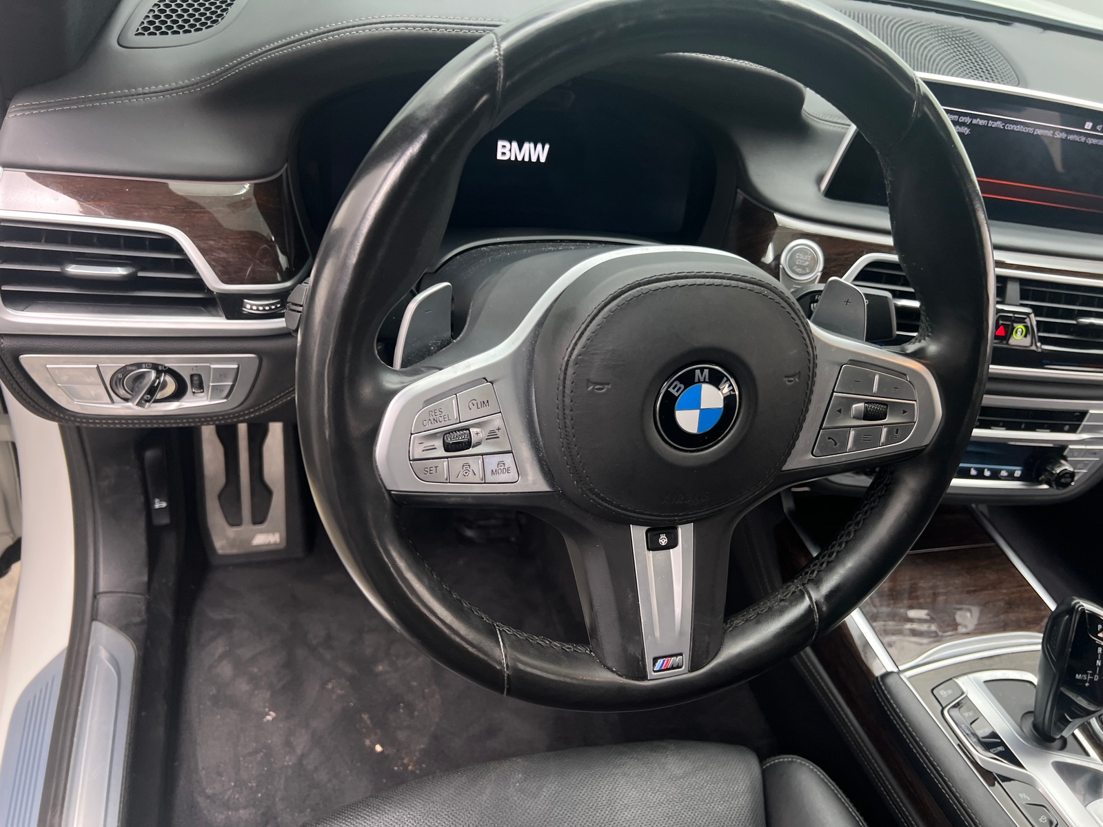 Thumbnail: 2022 BMW 7 Series - 4