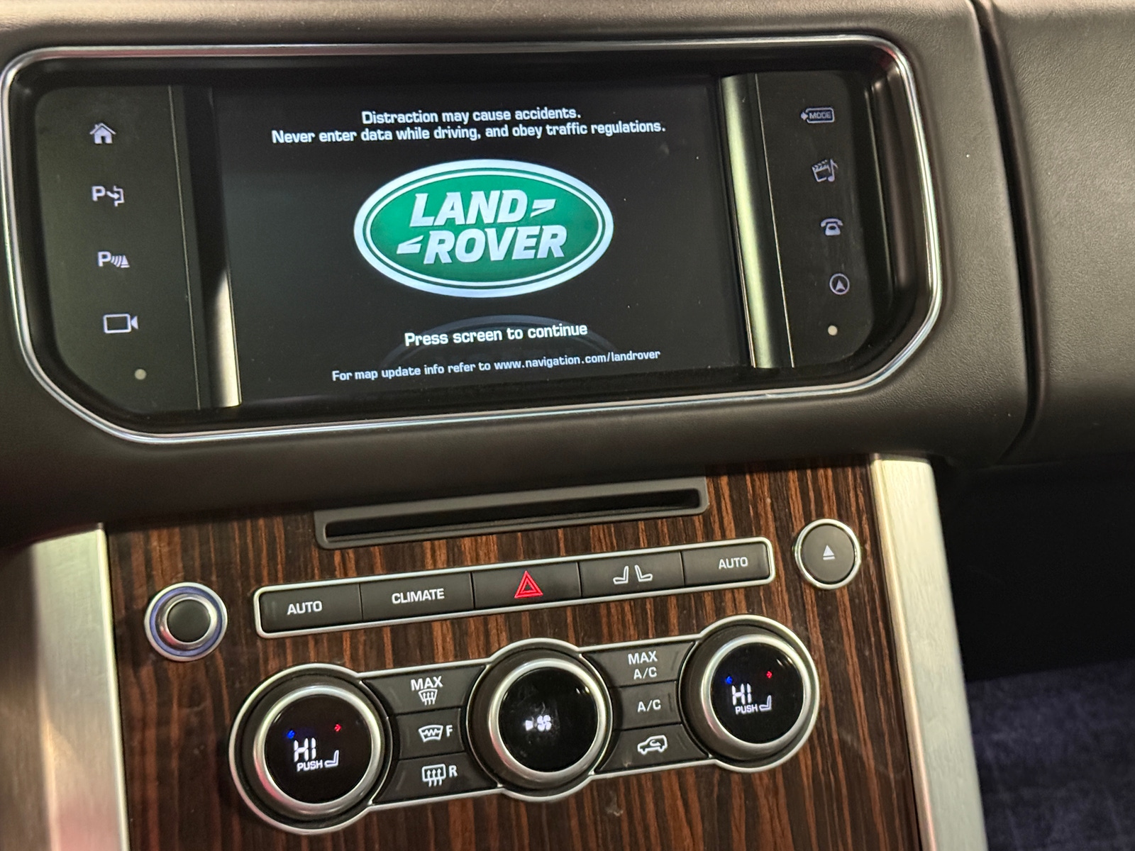Thumbnail: 2016 Land Rover Range Rover - 3