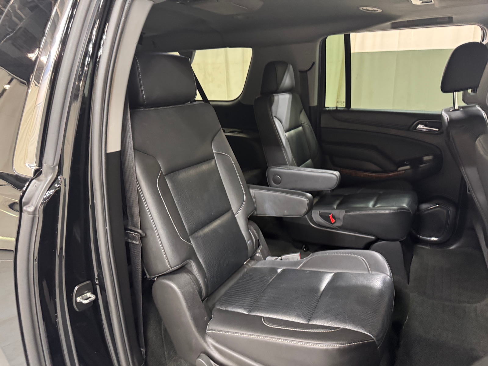 Thumbnail: 2018 Chevrolet Suburban - 5