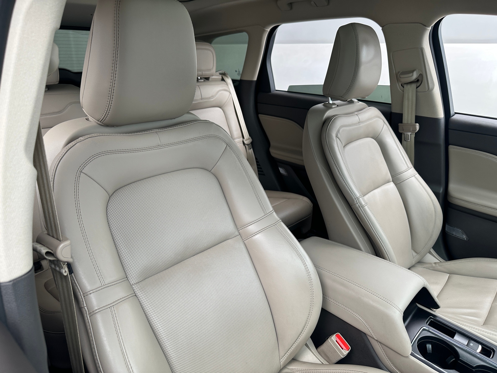 Thumbnail: 2023 Lincoln Corsair - 2