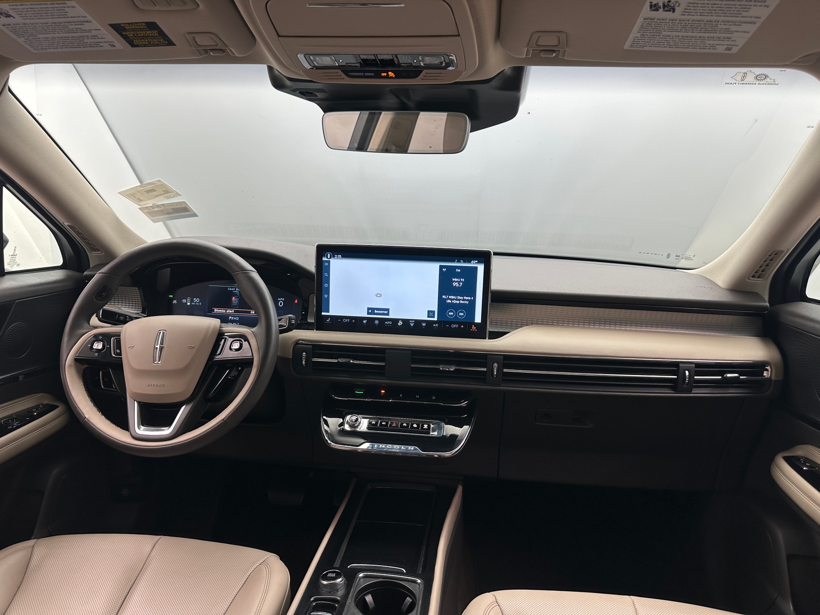 Thumbnail: 2023 Lincoln Corsair - 3