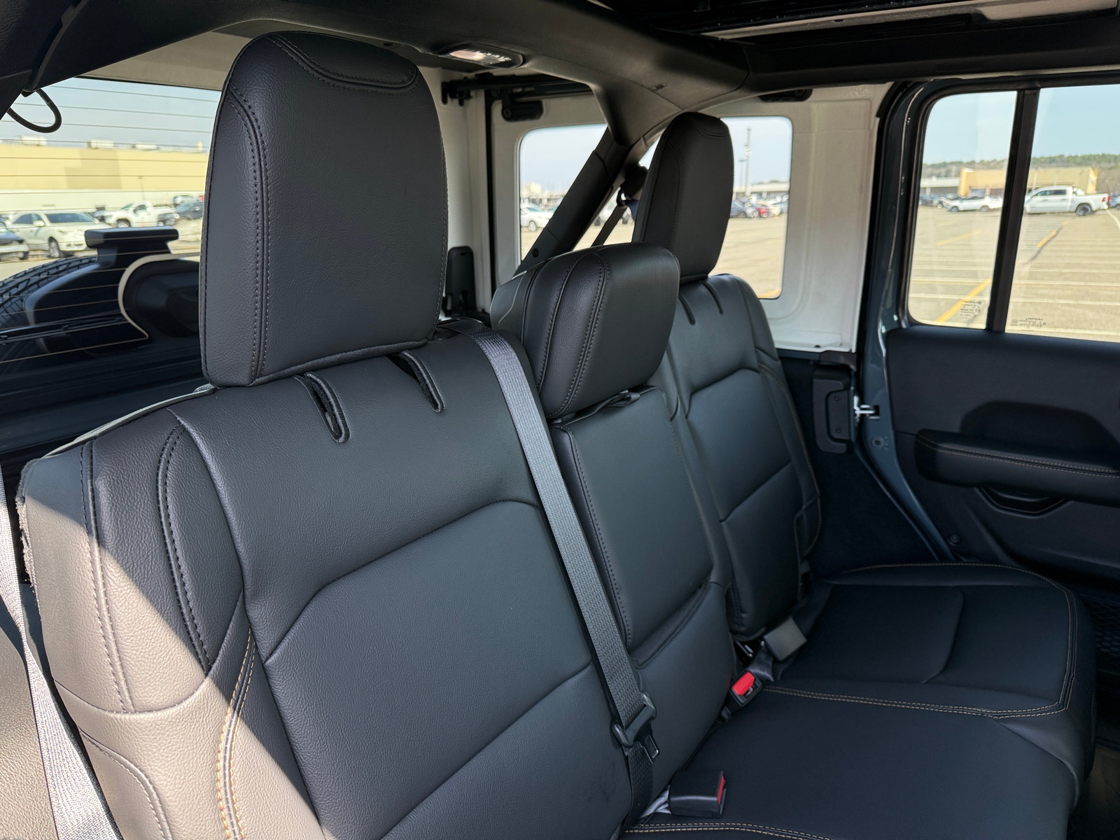 Thumbnail: 2026 Jeep Wrangler - 5