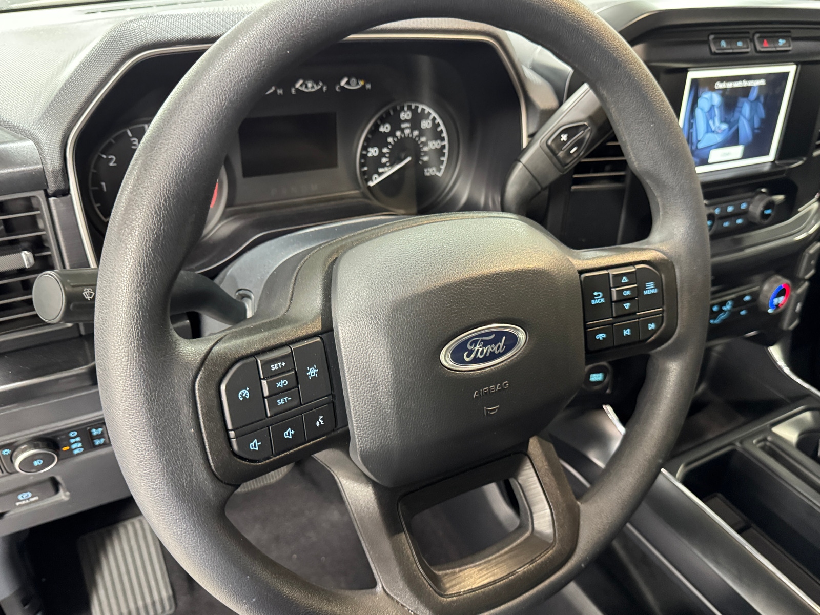 Thumbnail: 2023 Ford Econoline - 5