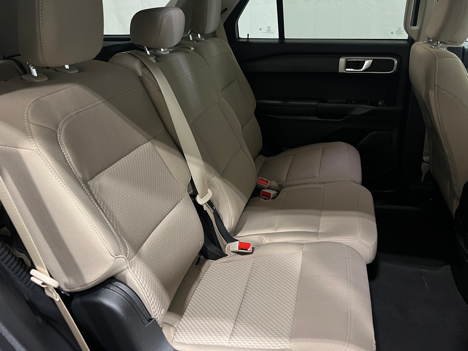 Thumbnail: 2022 Ford Explorer - 6