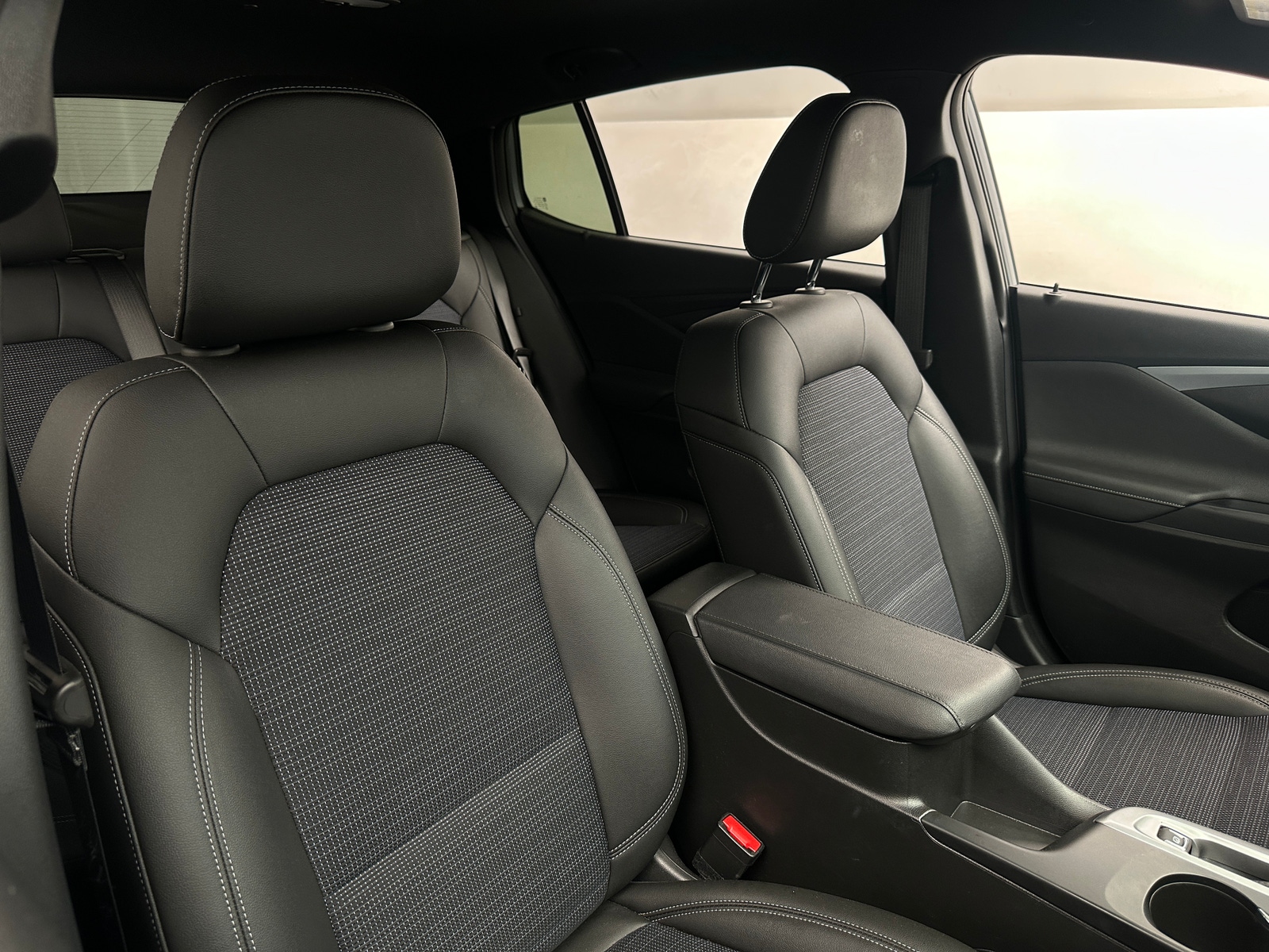 Thumbnail: 2025 Buick Envista - 2