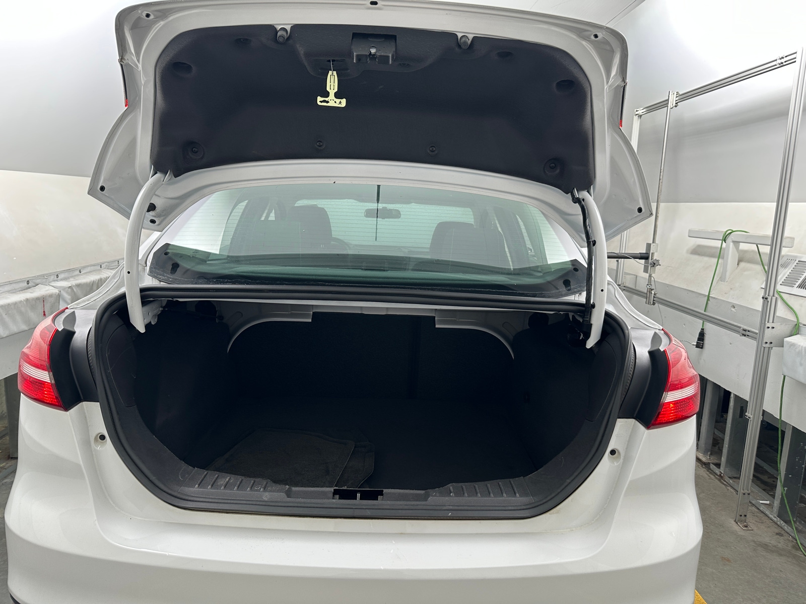 Thumbnail: 2018 Ford Focus - 7