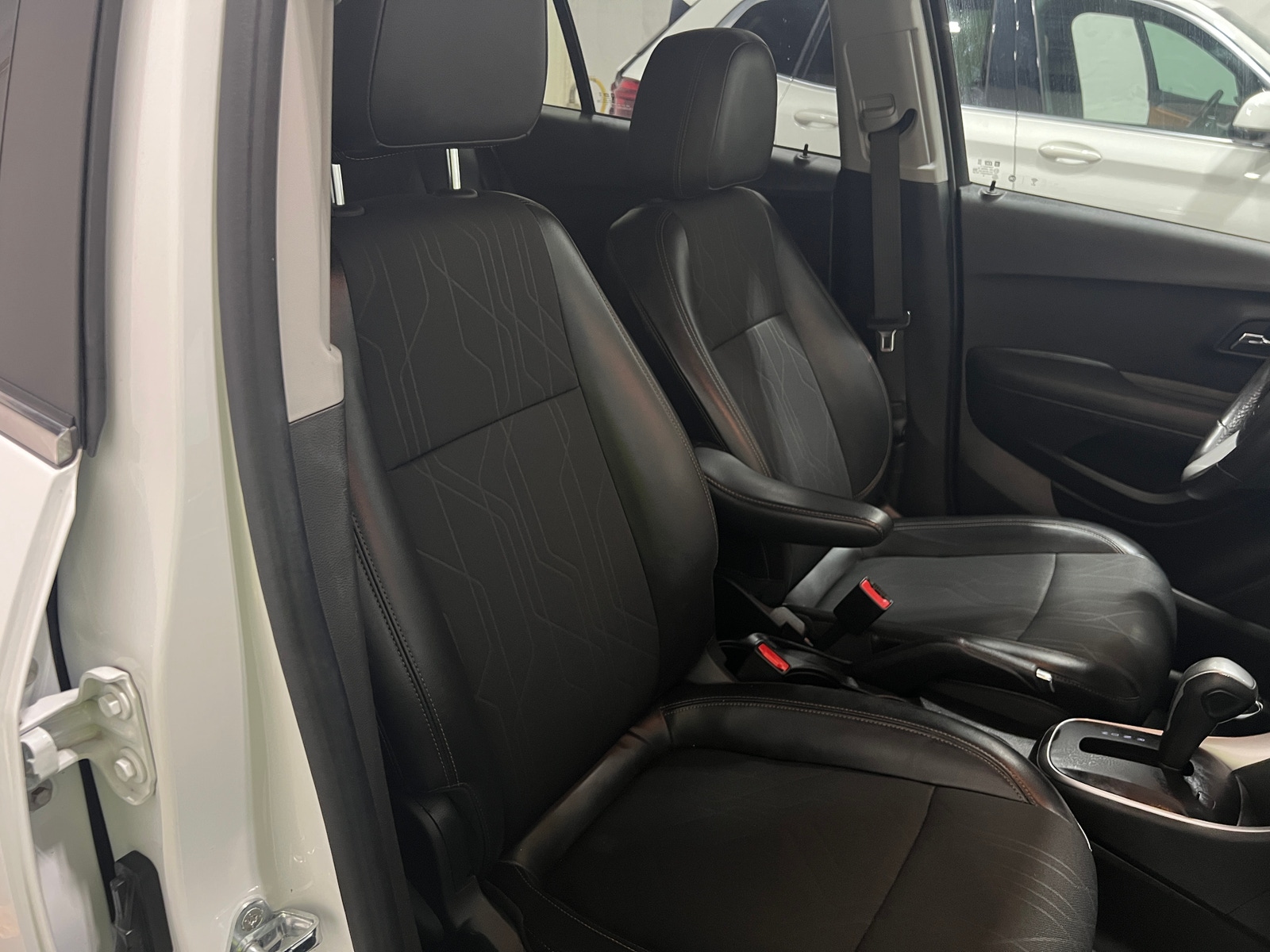 Thumbnail: 2019 Chevrolet Trax - 2