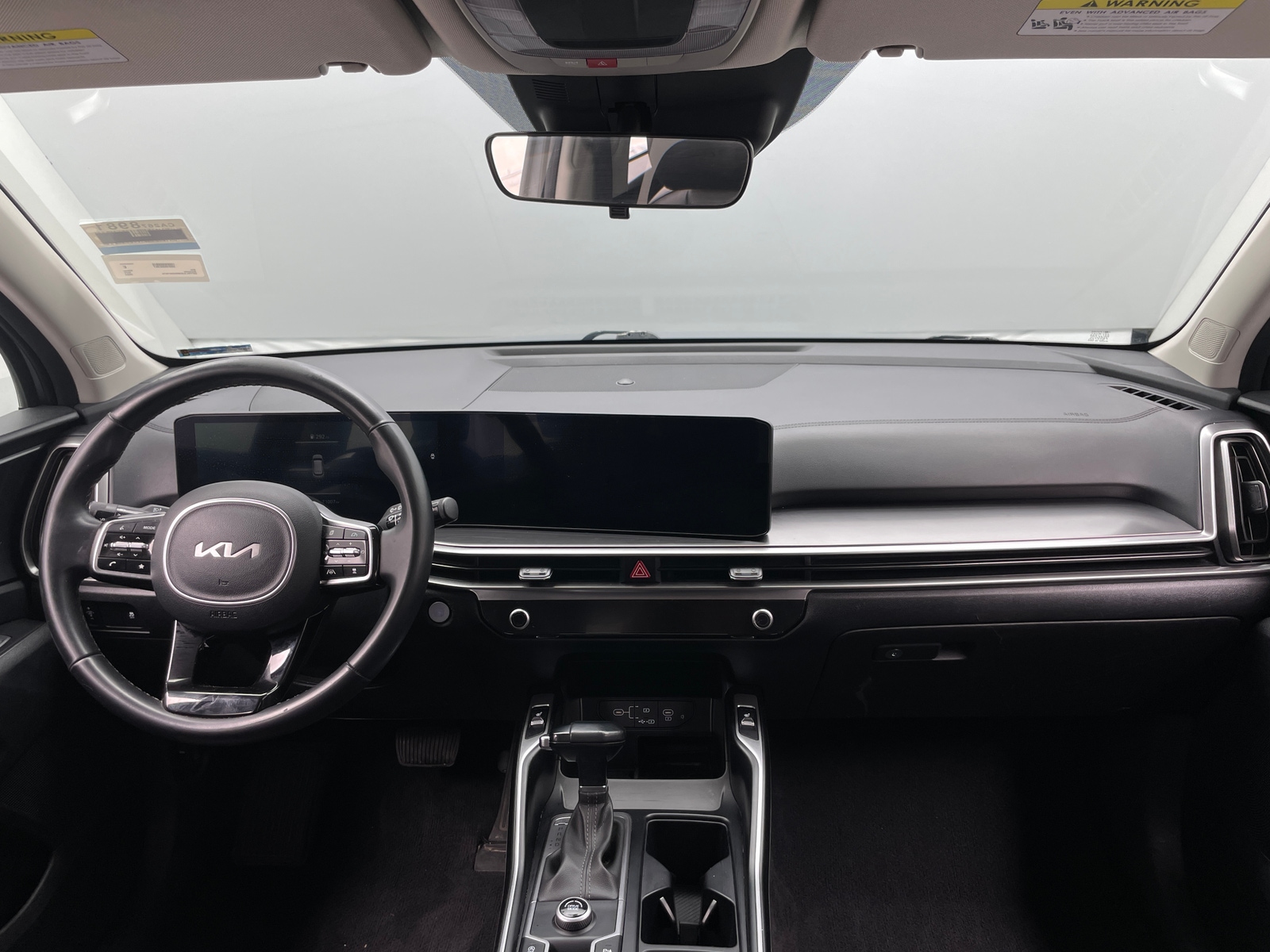 Thumbnail: 2024 Kia Sorento - 3