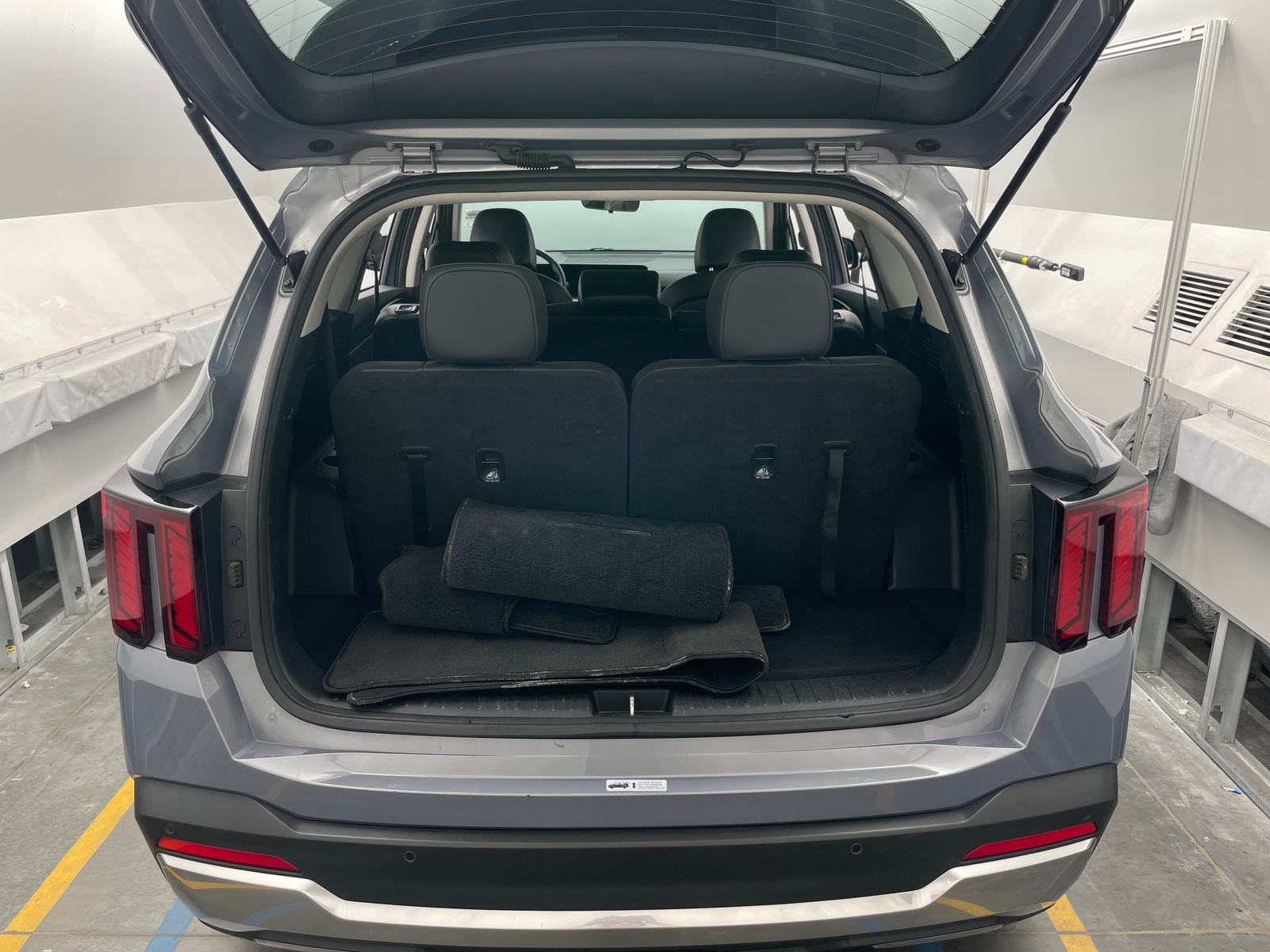 Thumbnail: 2024 Kia Sorento - 7