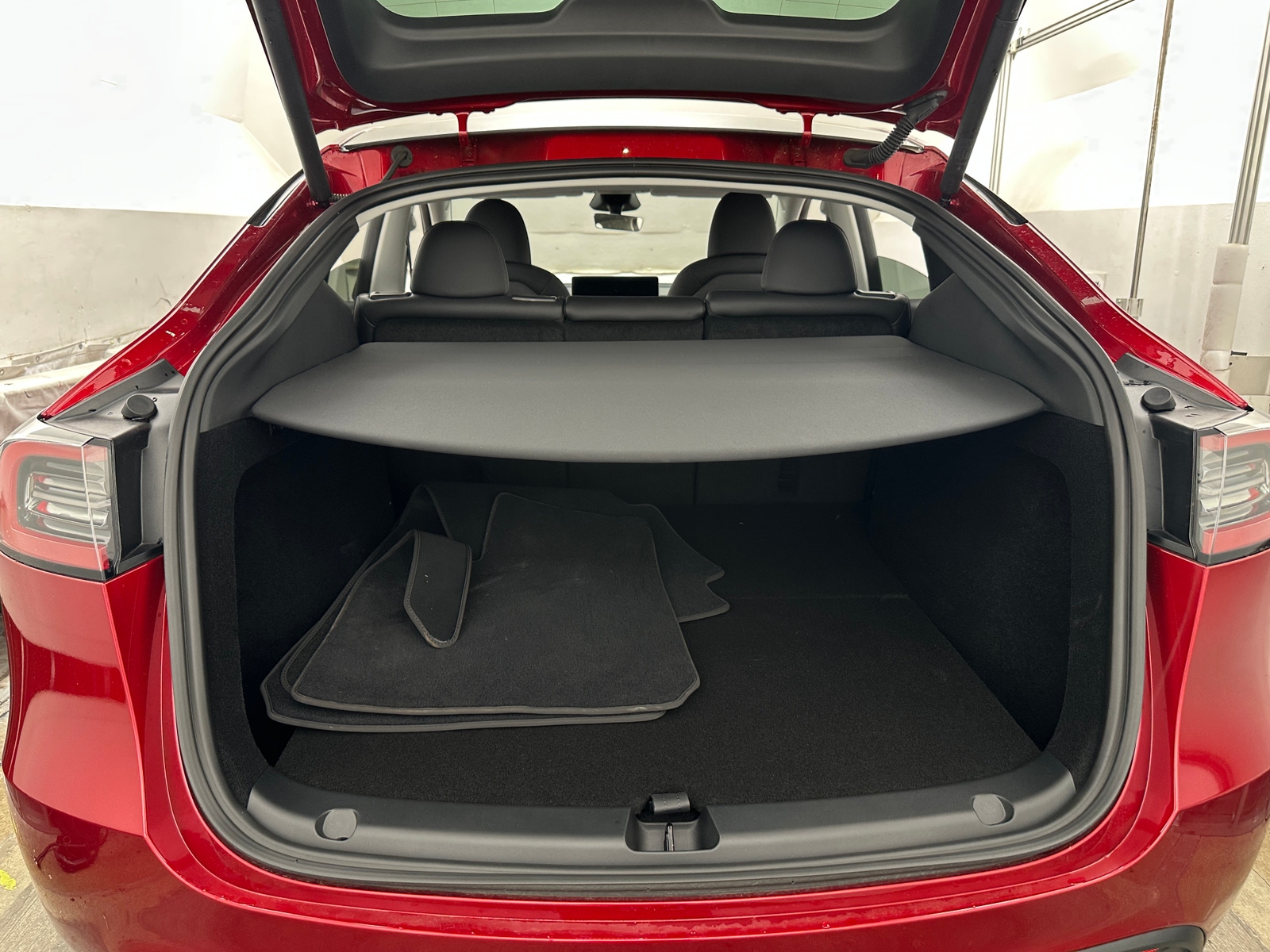 Thumbnail: 2025 Tesla Model Y - 6