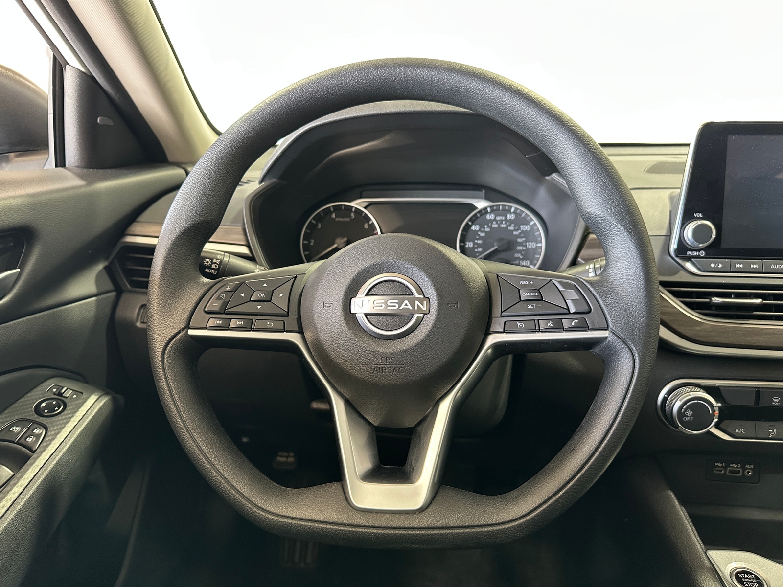 Thumbnail: 2025 Nissan Altima - 5