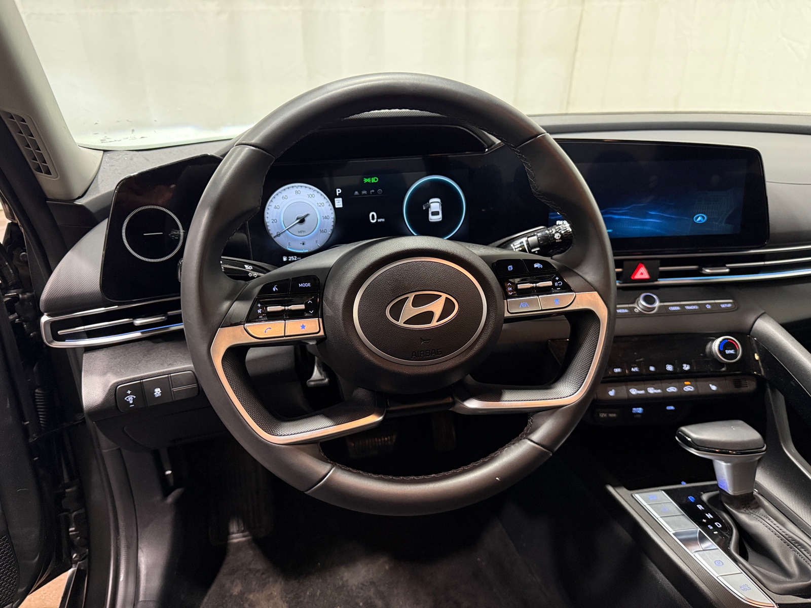 Thumbnail: 2025 Hyundai Elantra - 5