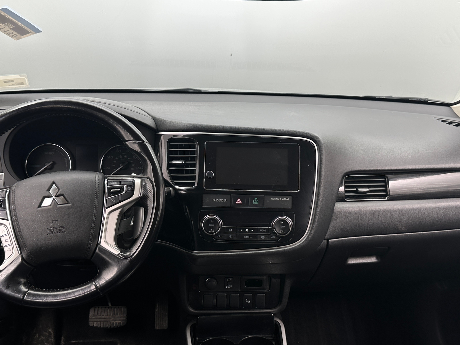 Thumbnail: 2018 Mitsubishi Outlander - 2