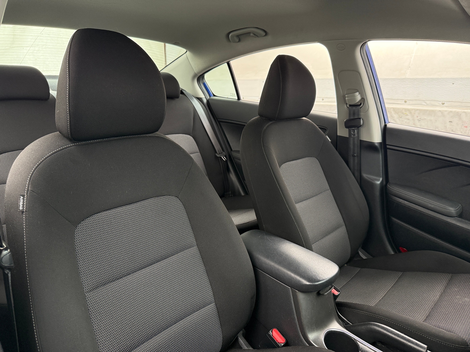 Thumbnail: 2017 Kia Forte - 2