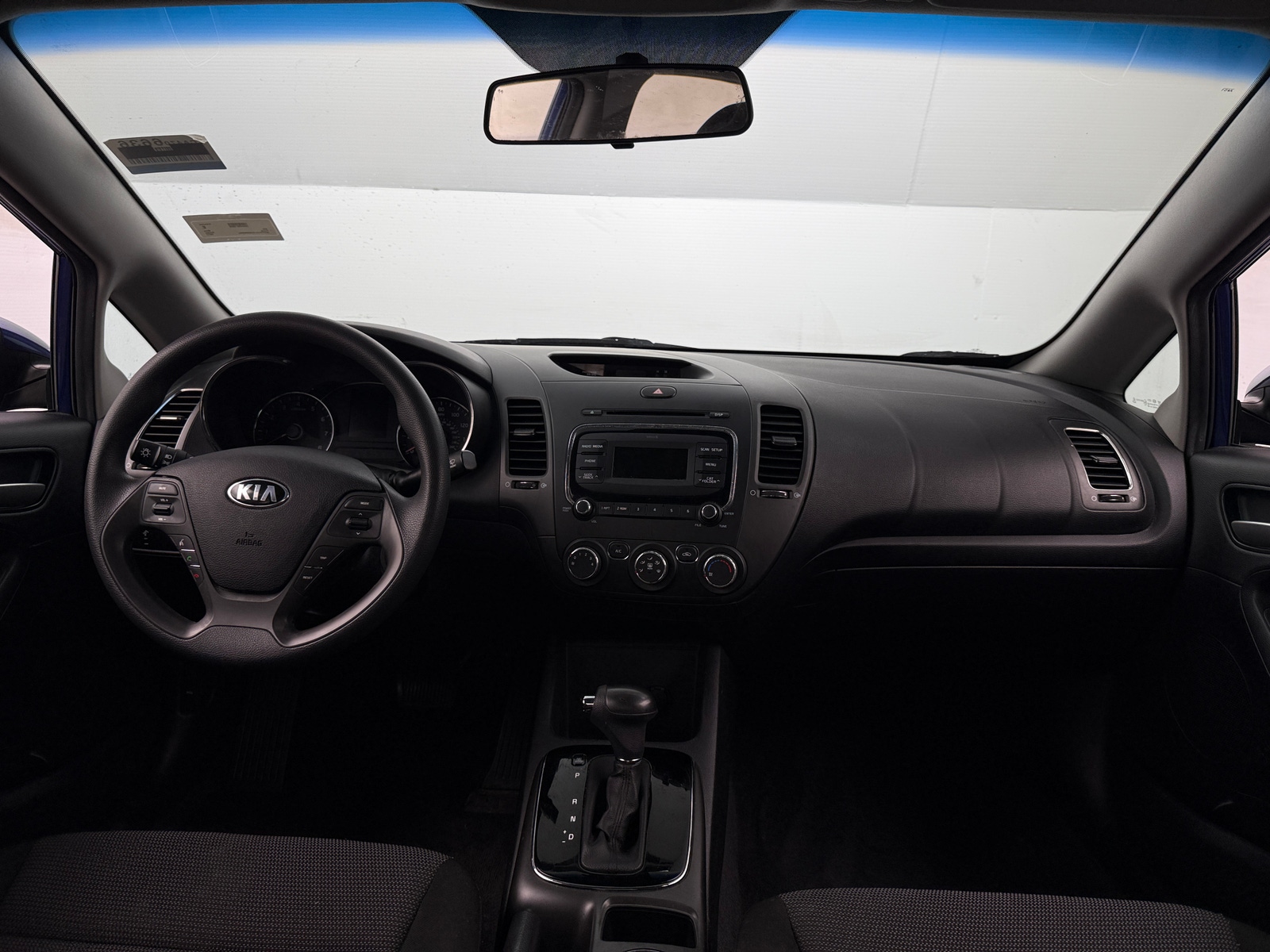 Thumbnail: 2017 Kia Forte - 3