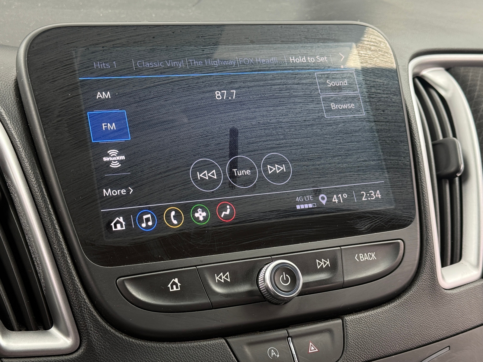 Thumbnail: 2024 Chevrolet Malibu - 4