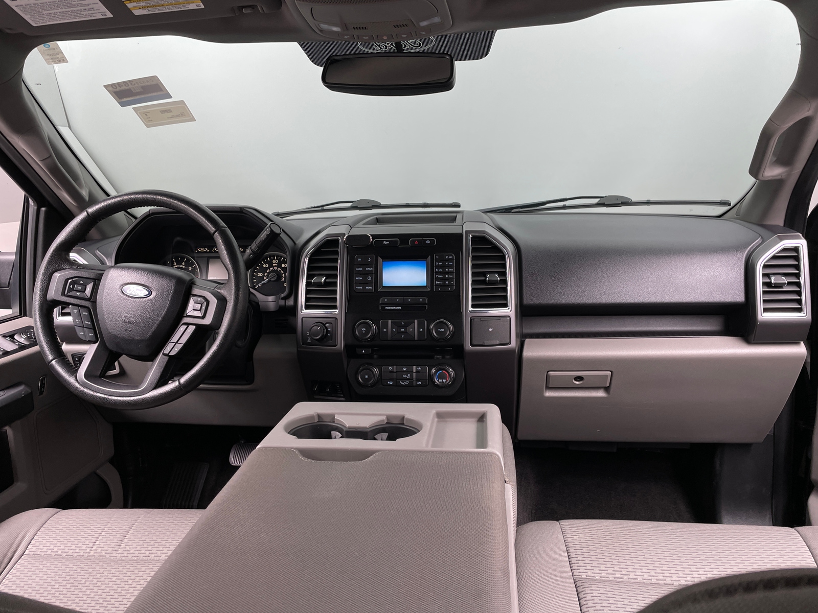 Thumbnail: 2016 Ford Econoline - 3