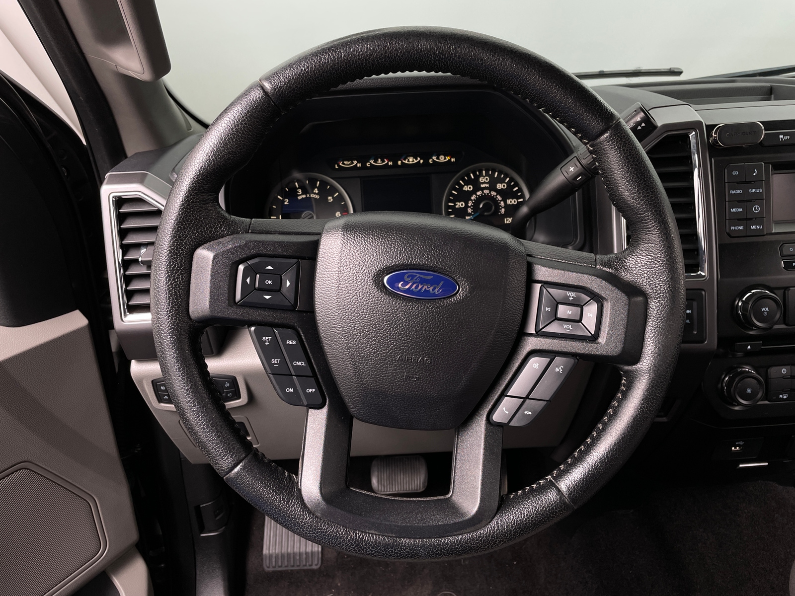 Thumbnail: 2016 Ford Econoline - 5