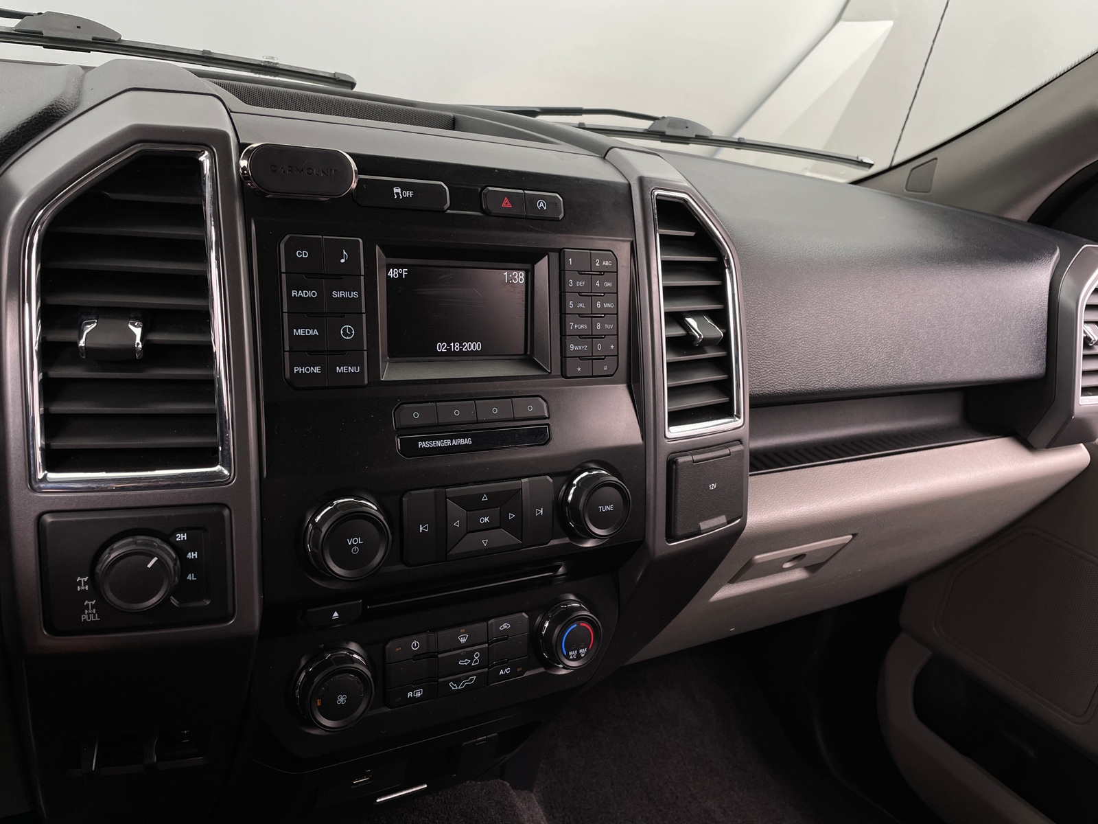 Thumbnail: 2016 Ford Econoline - 4