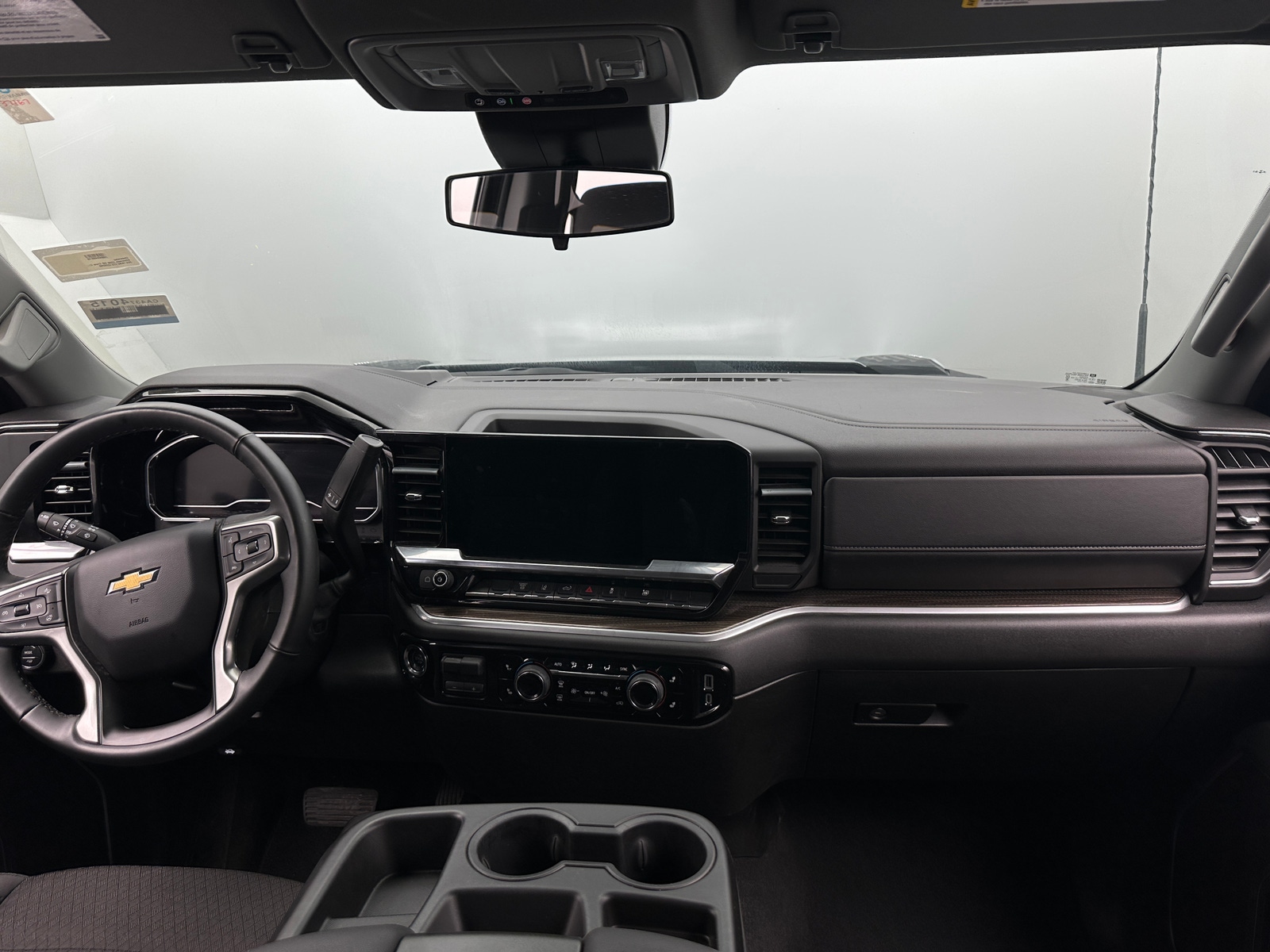 Thumbnail: 2025 Chevrolet Silverado 2500 - 3