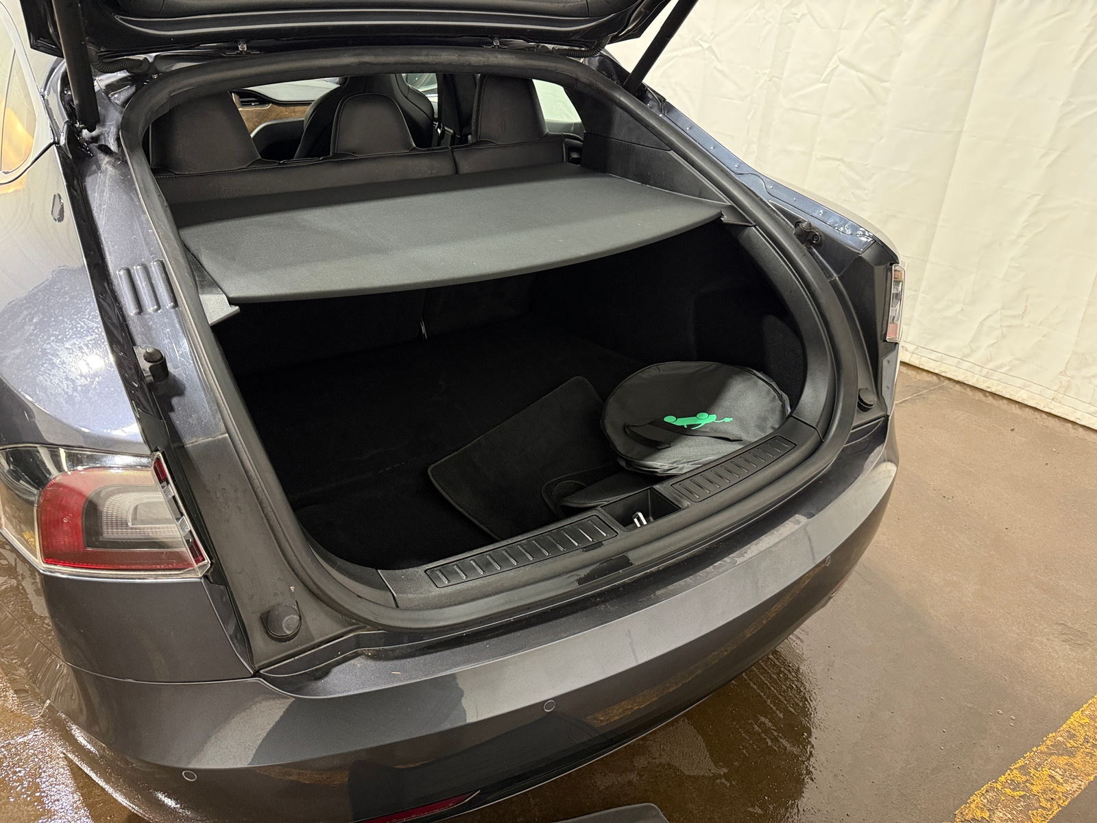 Thumbnail: 2018 Tesla Model S - 6