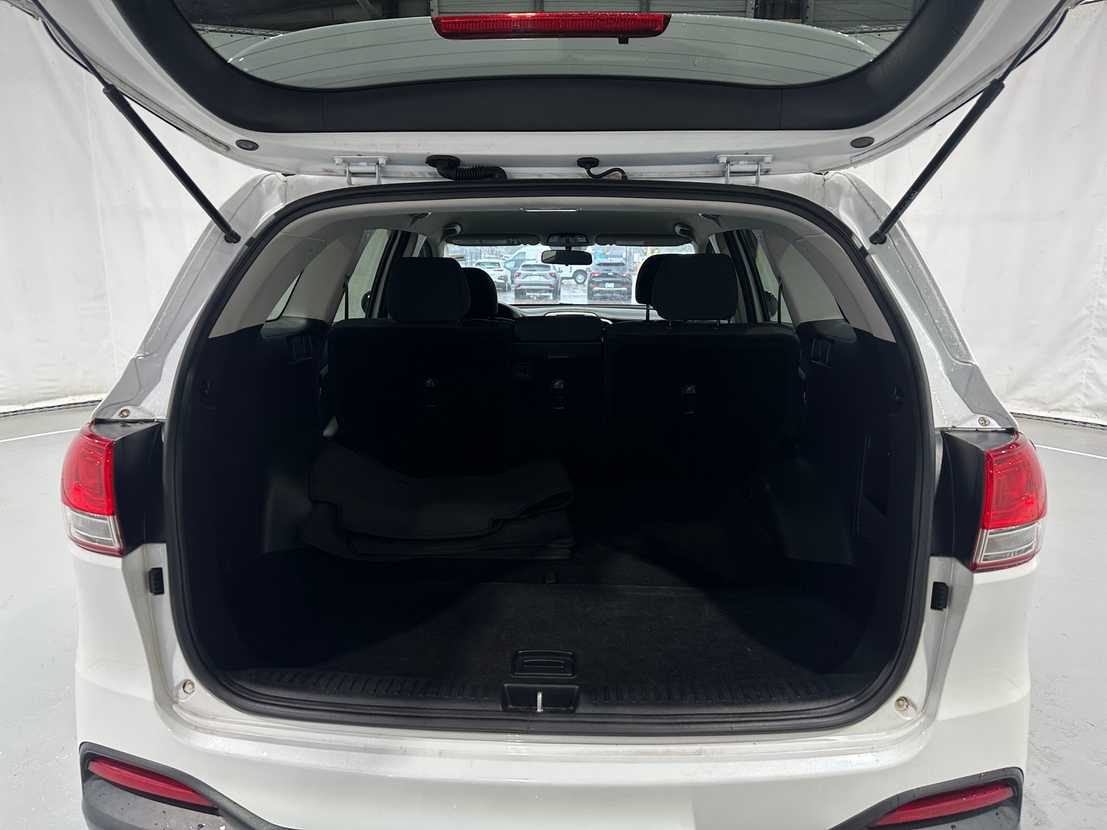 Thumbnail: 2018 Kia Sorento - 7