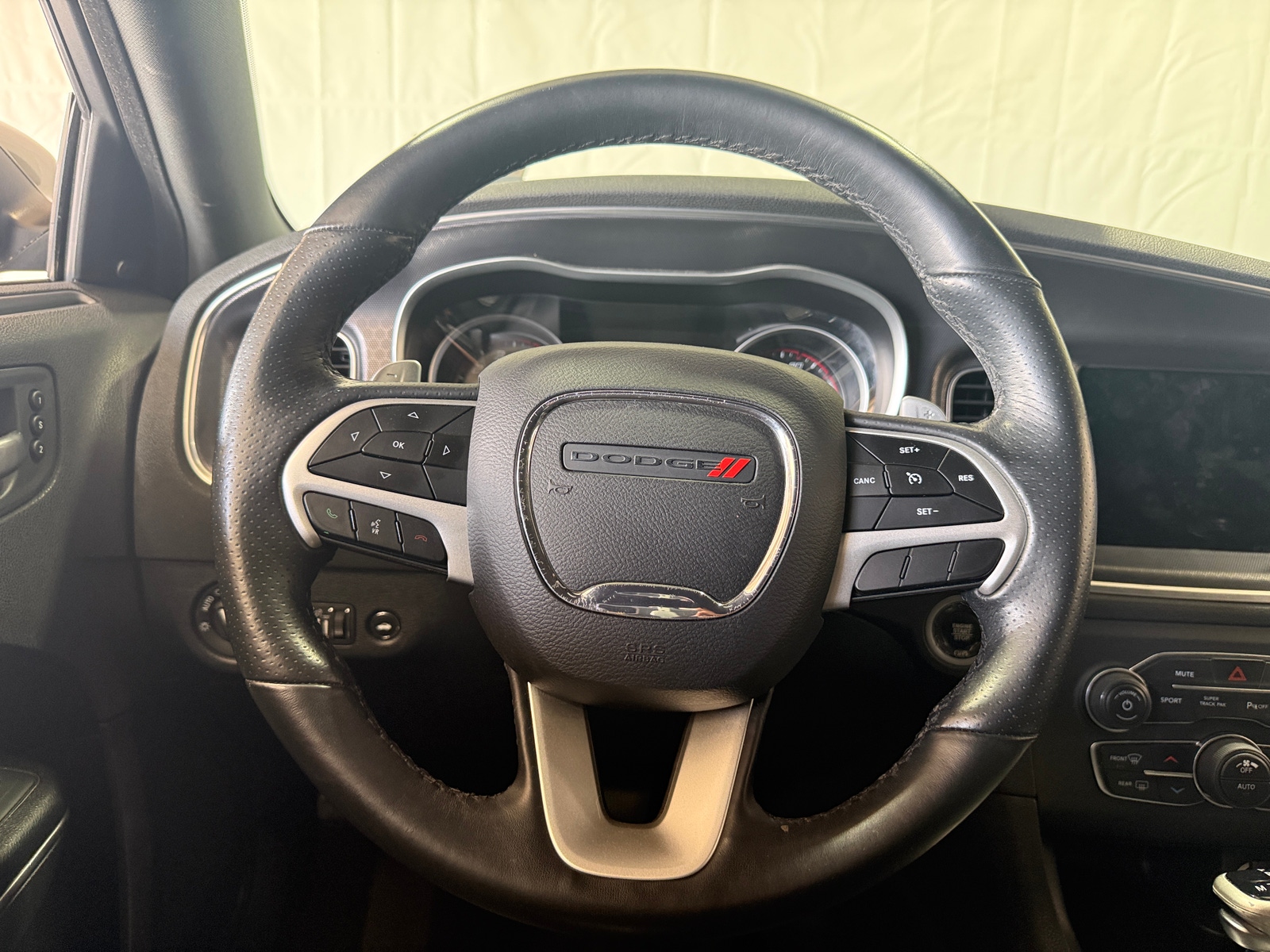 Thumbnail: 2018 Dodge Charger - 4