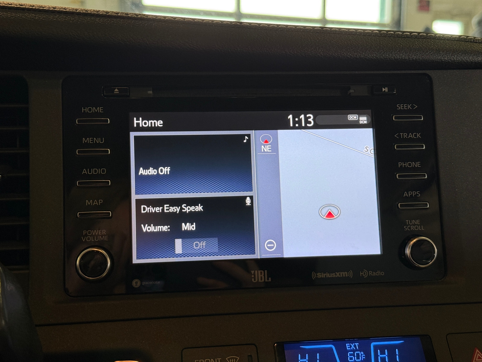 Thumbnail: 2019 Toyota Sienna - 3