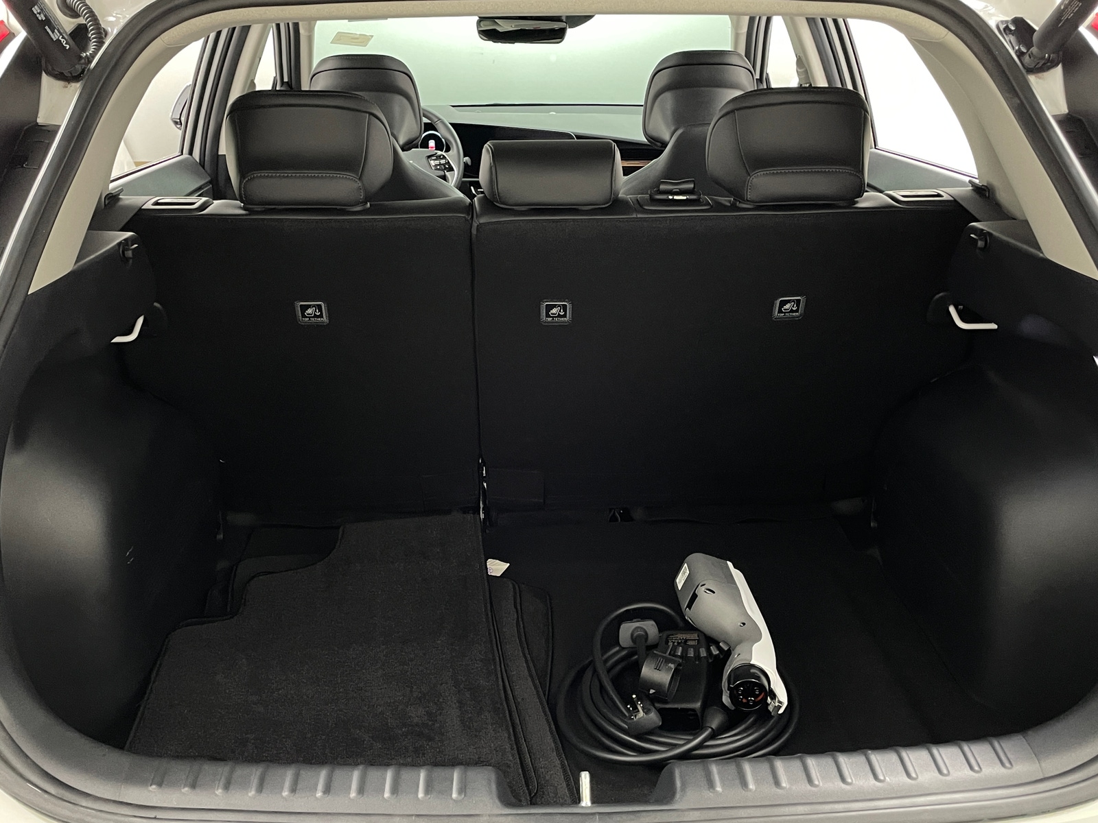 Thumbnail: 2023 Kia Niro - 6