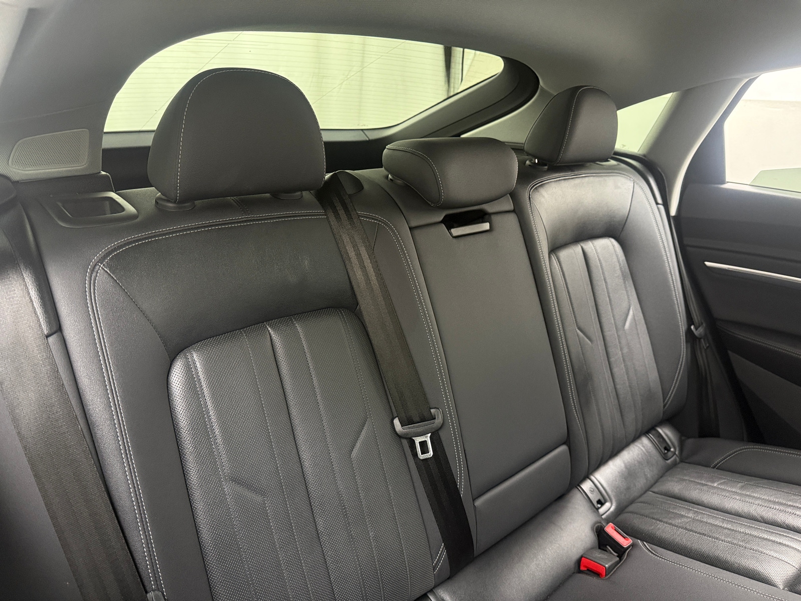 Thumbnail: 2021 Audi e-tron S - 5