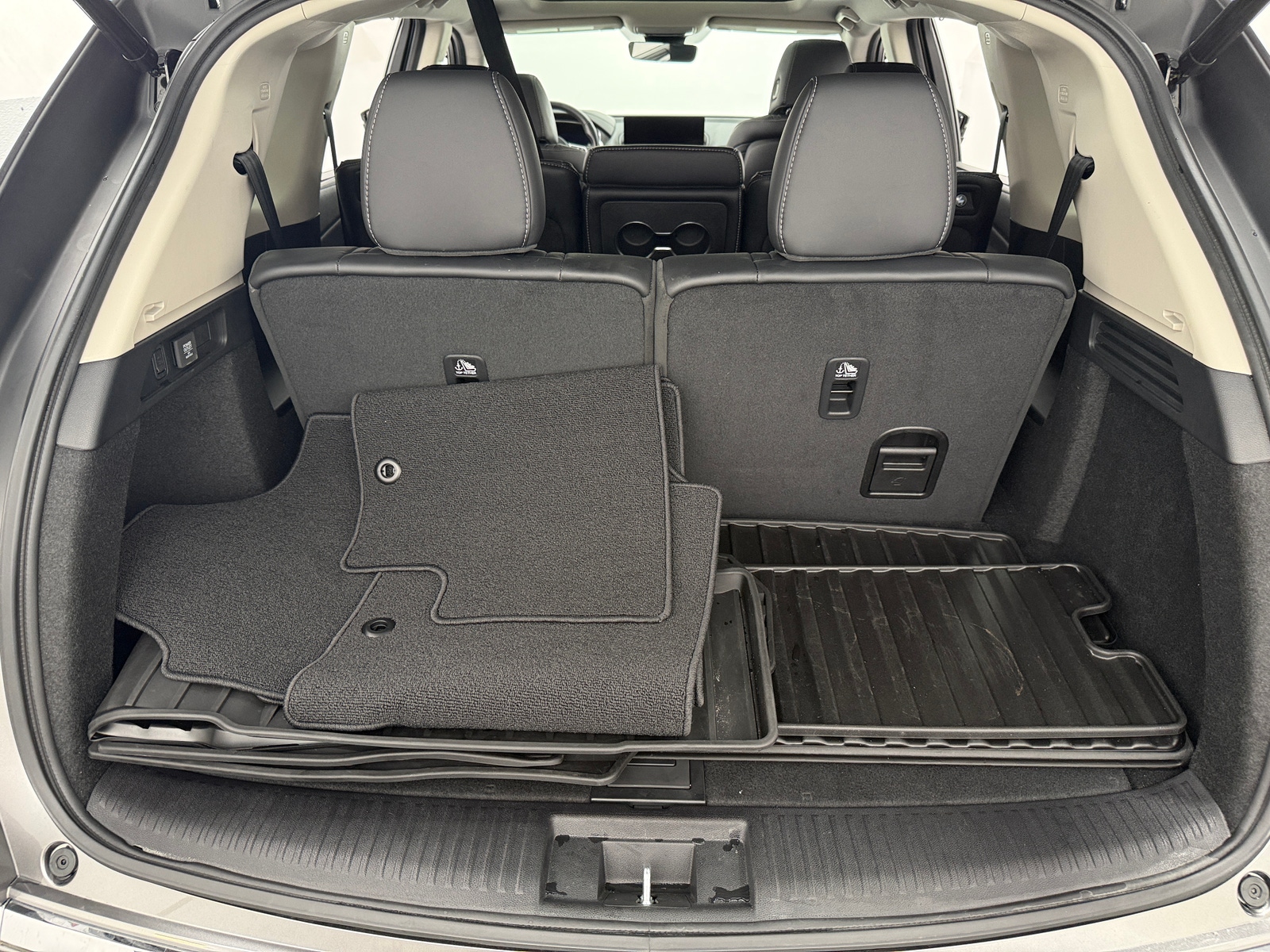 Thumbnail: 2023 Acura MDX - 5