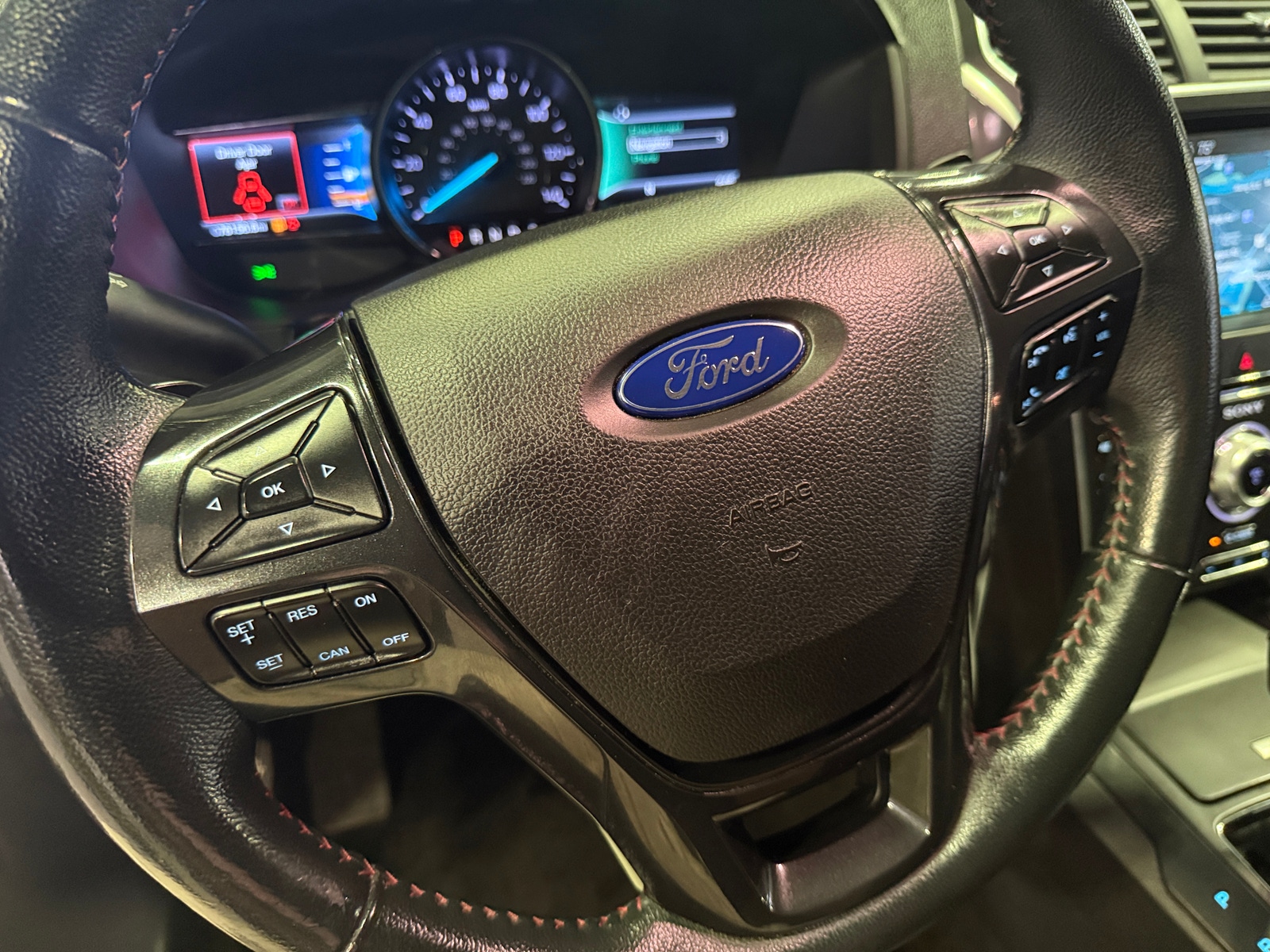 Thumbnail: 2018 Ford Explorer - 4