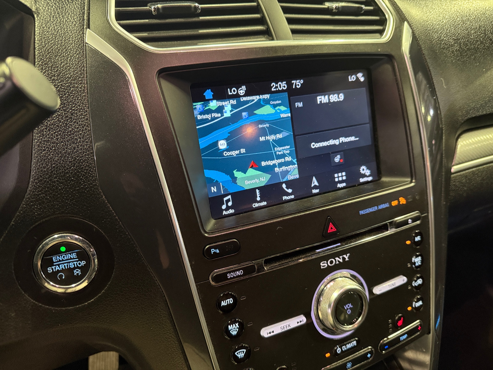 Thumbnail: 2018 Ford Explorer - 3