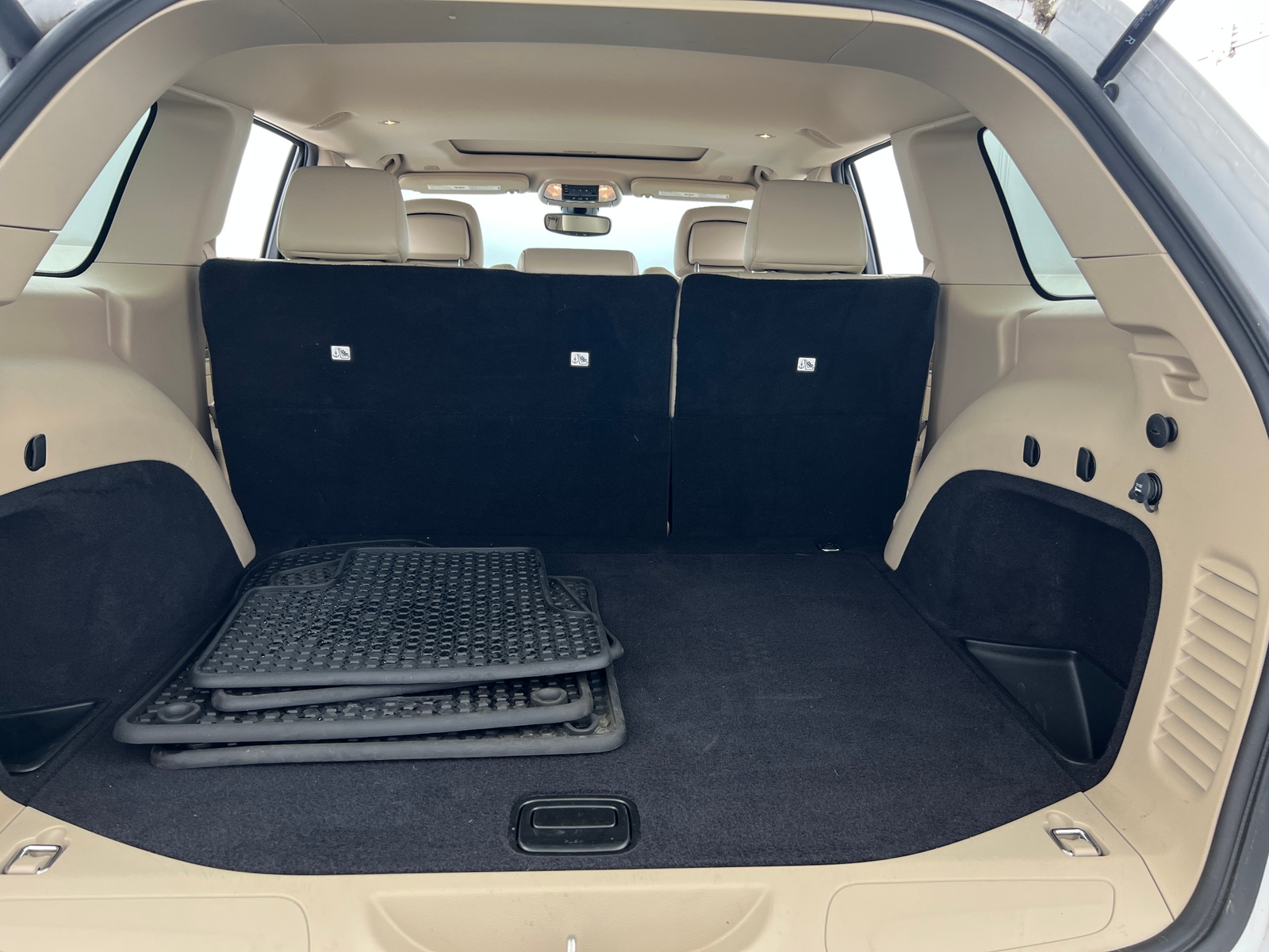 Thumbnail: 2020 Jeep Grand Cherokee - 6