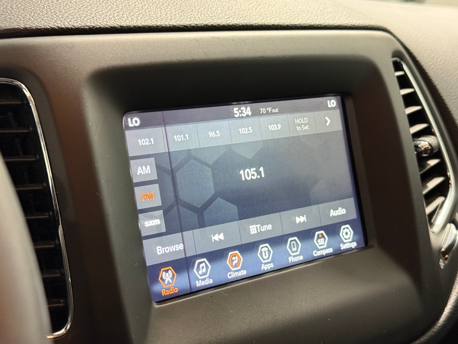 Thumbnail: 2020 Jeep Compass - 3