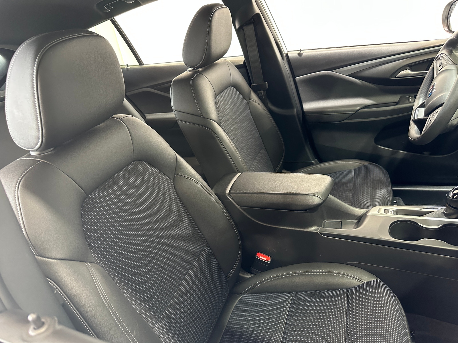 Thumbnail: 2025 Buick Envista - 2