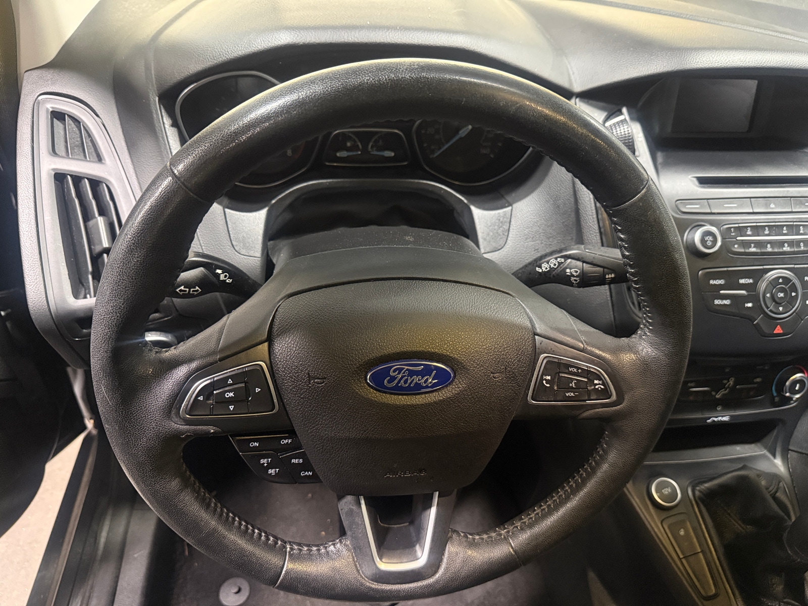 Thumbnail: 2016 Ford Focus - 5